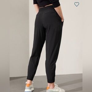 Athleta Brooklyn Mid-Rise Jogger Black Size 2
